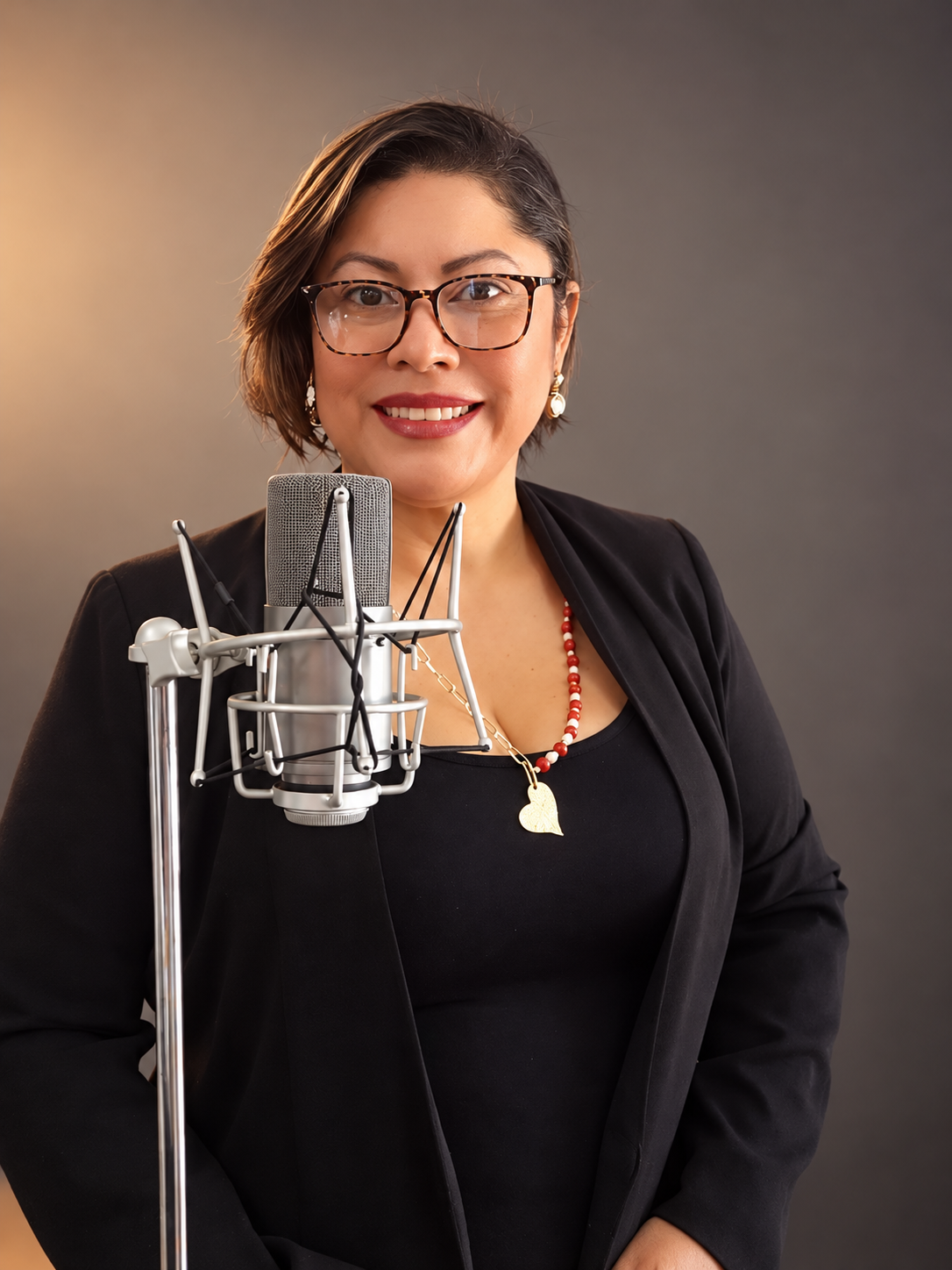 Liz Fletes, mentora y formadora en voz y comunicación
